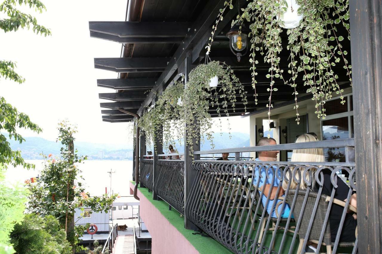 Pensiunea Taka Orşova Exterior foto